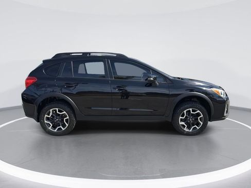 Used 2016 Subaru Crosstrek 2.0i Limited image 3
