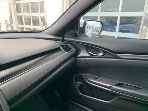 Used 2020 Honda Civic Sport image 11