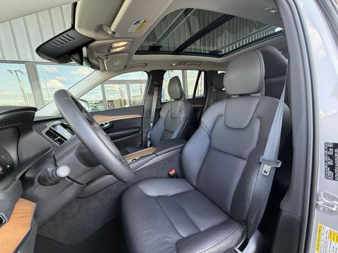 Used 2024 Volvo XC90 B6 Plus image 15