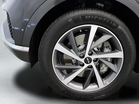 Used 2025 Genesis GV80 3.5T Advanced AWD/4WD image 3