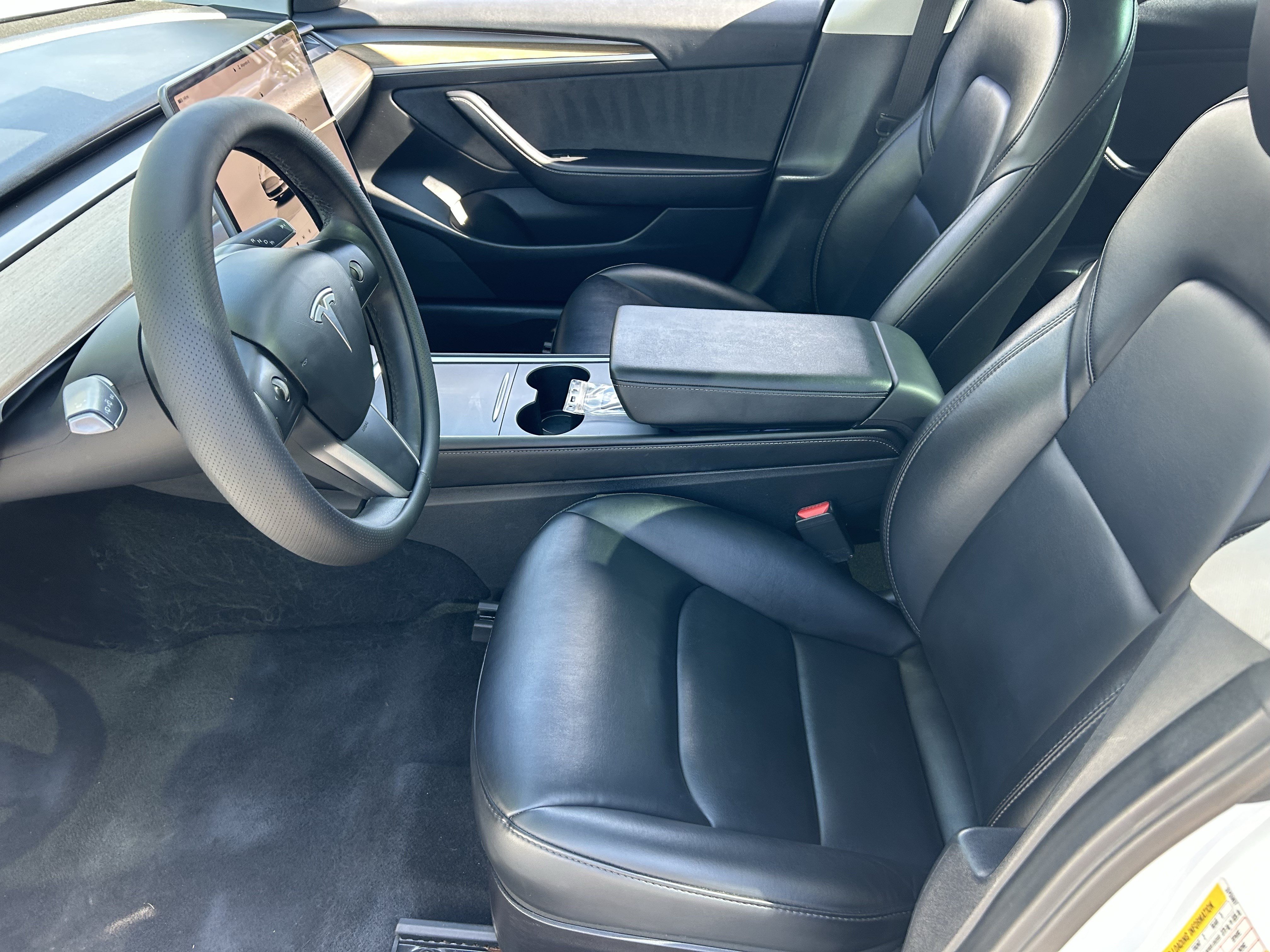 Used 2022 Tesla Model 3 Standard Range RWD image 16