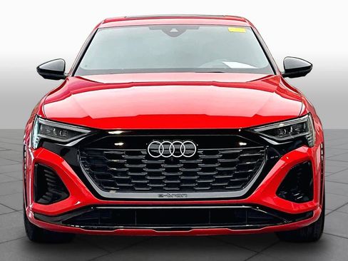 Certified 2024 Audi SQ8 e-tron Prestige w/ Prestige Package AWD/4WD image 3