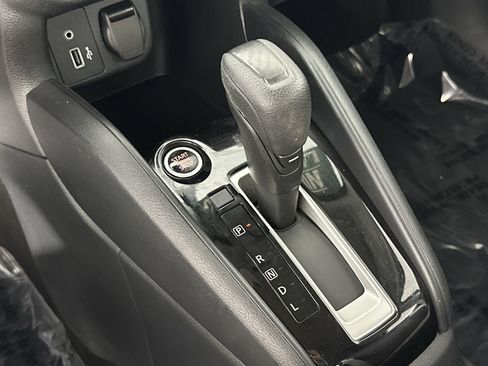 Used 2022 Nissan Versa SV w/ Trunk Package image 24