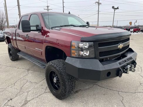 Used 2008 Chevrolet Silverado 2500 LT w/ 1LT Convenience Package image 8