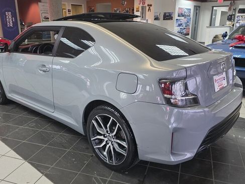 Used 2014 Scion tC image 8