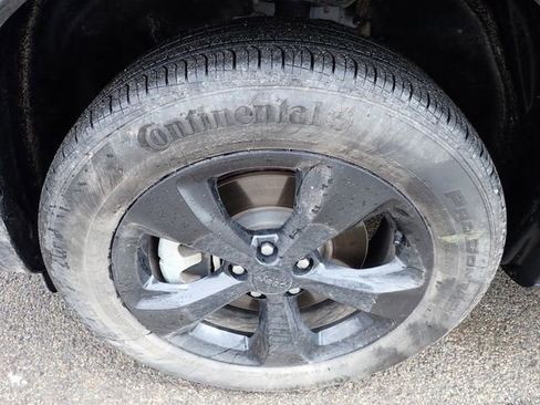 Used 2023 Jeep Cherokee Altitude Lux w/ Lux Elite Package image 7