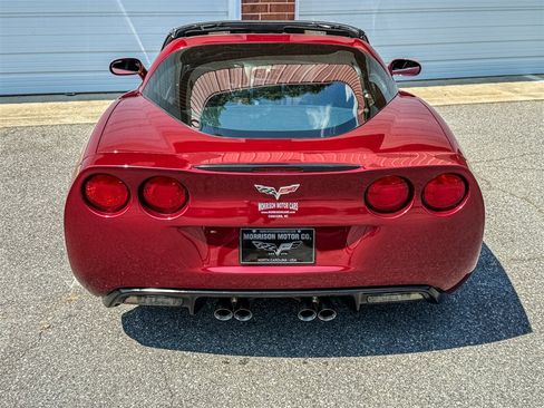 Used 2007 Chevrolet Corvette Coupe w/ Preferred Equipment Group RWD image 26