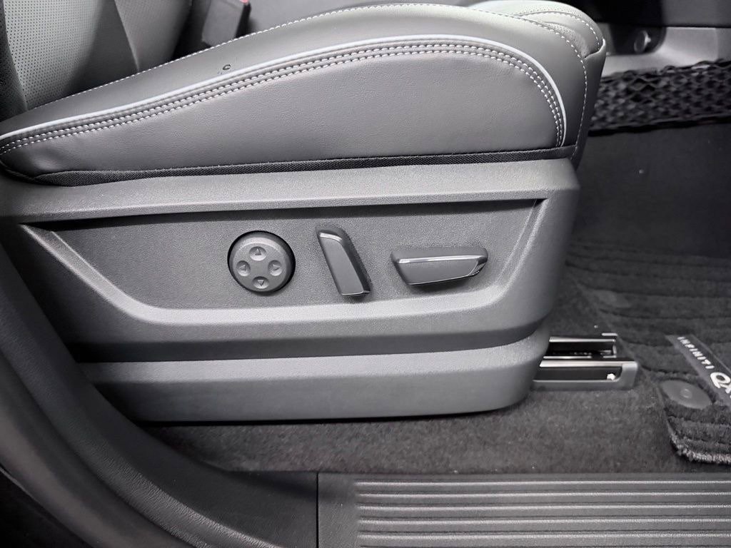 Certified 2026 INFINITI QX80 Luxe w/ Cargo Package RWD image 49