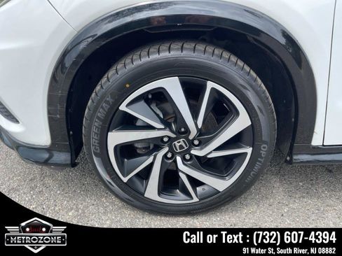 Used 2019 Honda HR-V Sport image 30