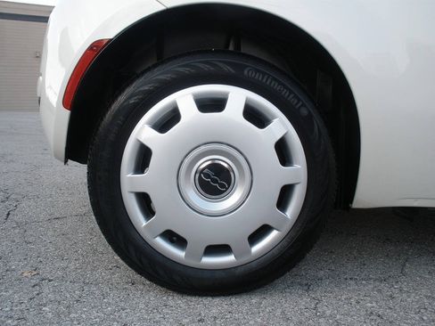 Used 2015 FIAT 500 Pop FWD image 39