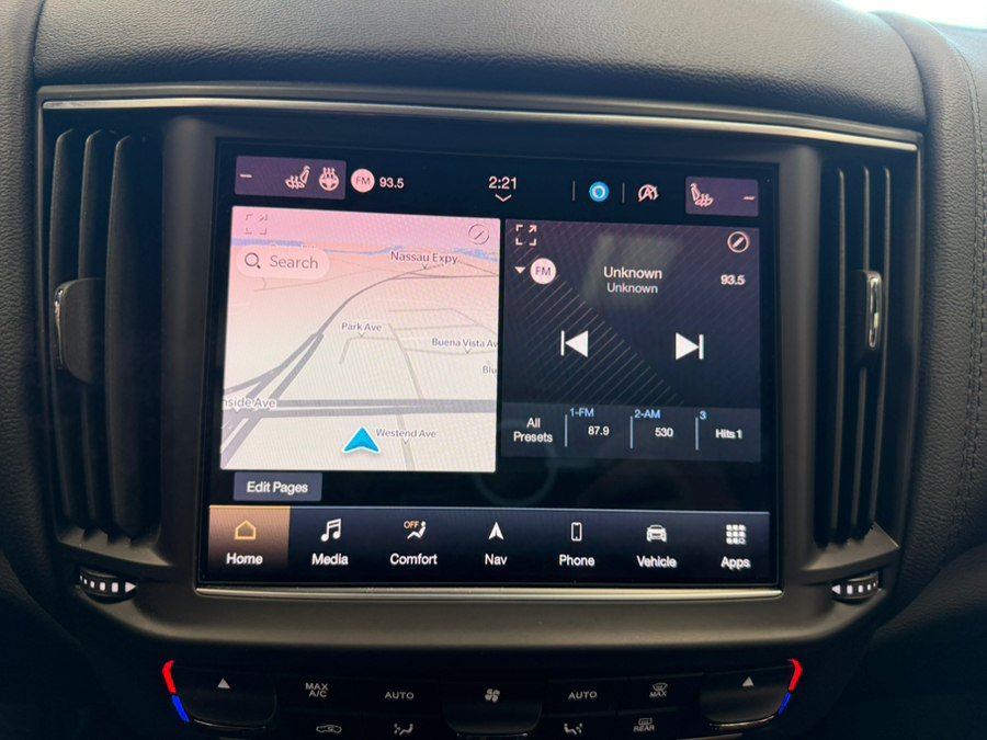 Used 2023 Maserati Levante GT AWD/4WD image 68