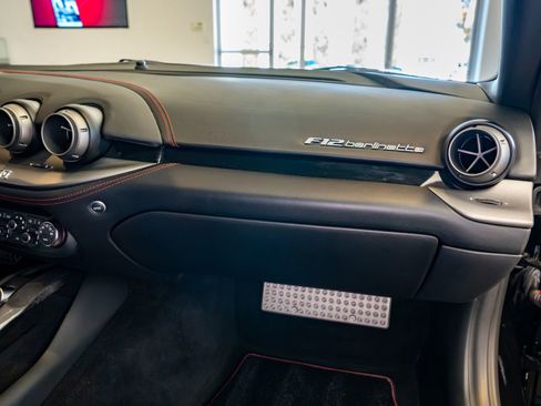 Used 2014 Ferrari F12 Berlinetta RWD image 16