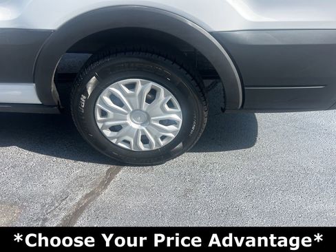 Used 2022 Ford Transit 350 XLT image 12