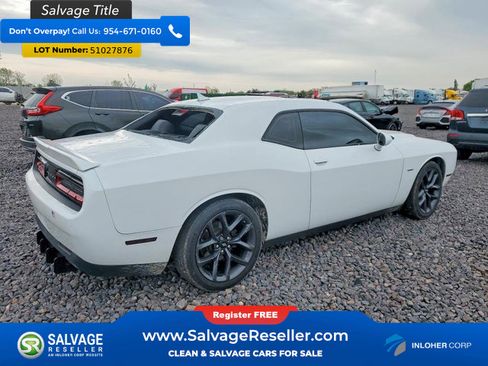Used 2017 Dodge Challenger R/T Plus RWD image 4