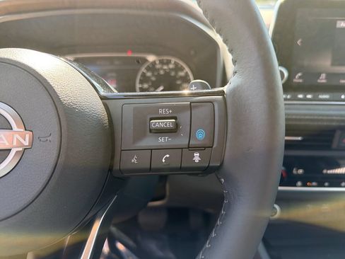 Used 2023 Nissan Rogue SV w/ SV Premium B Package FWD image 24