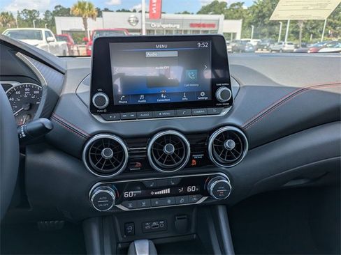 New 2025 Nissan Sentra SR w/ Midnight Edition image 18