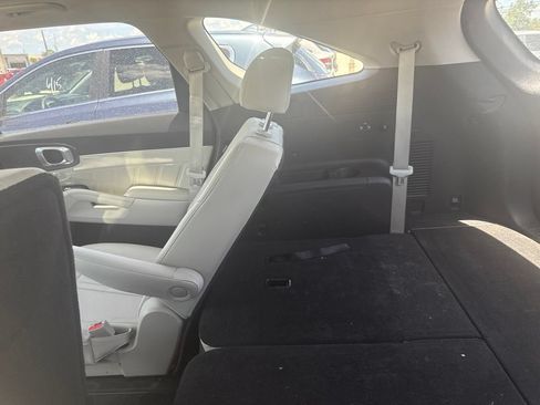 Certified 2024 Kia Sorento SX FWD image 13