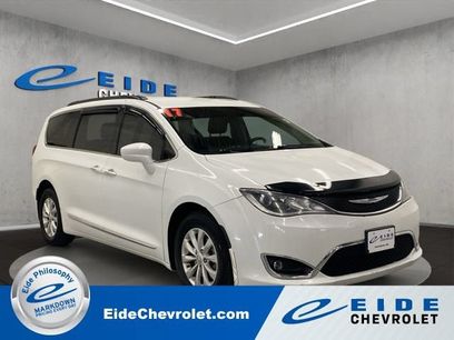Used 2017 Chrysler Pacifica Touring-L