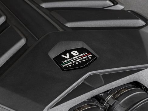Used 2025 Lamborghini Urus S AWD/4WD image 51
