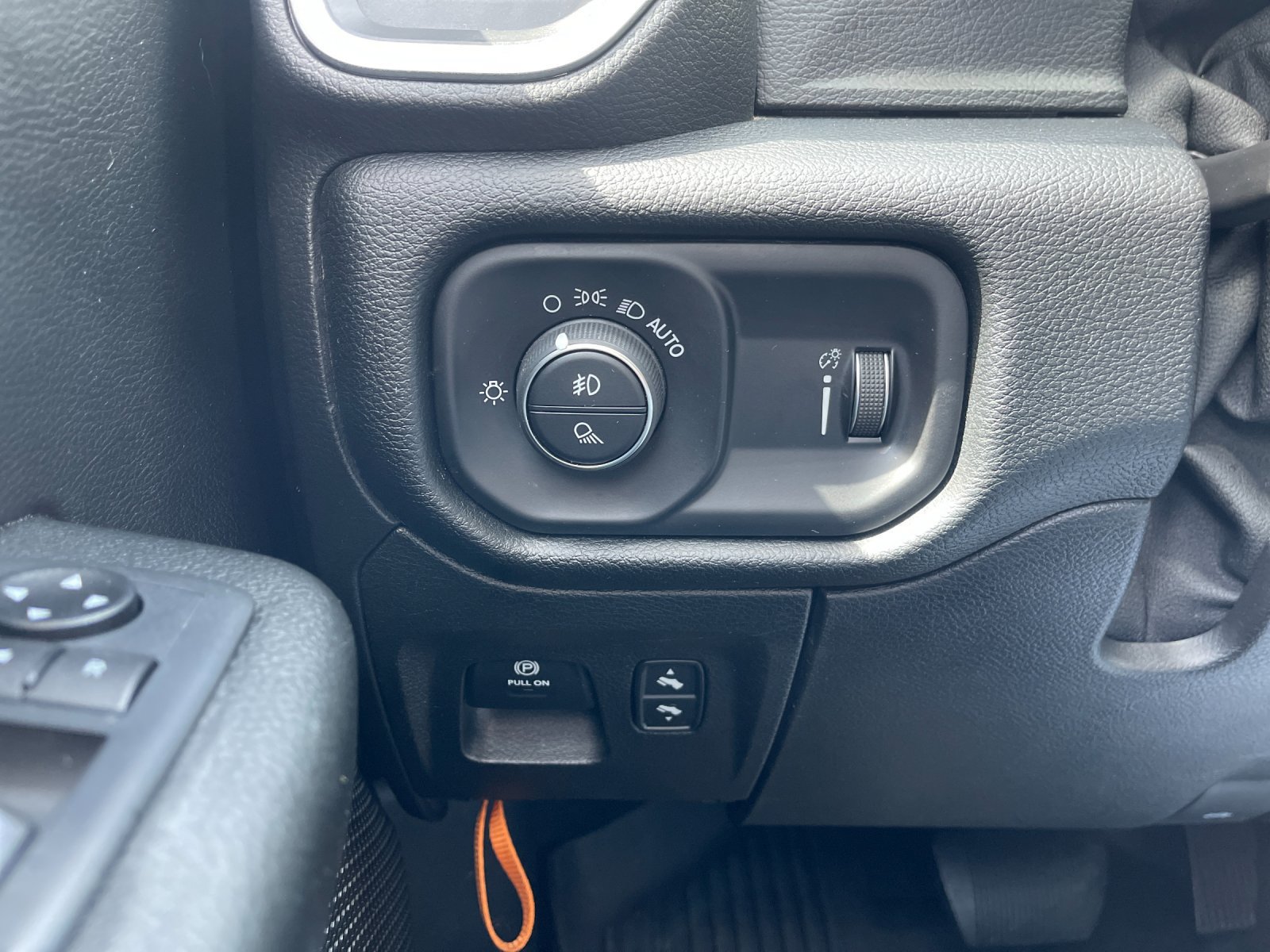 Used 2020 RAM 1500 Big Horn AWD/4WD image 29