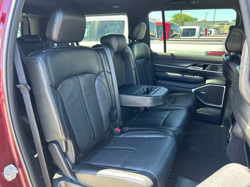 Used 2024 Jeep Wagoneer L Series II w/ Flexible Seating Group AWD/4WD image 48