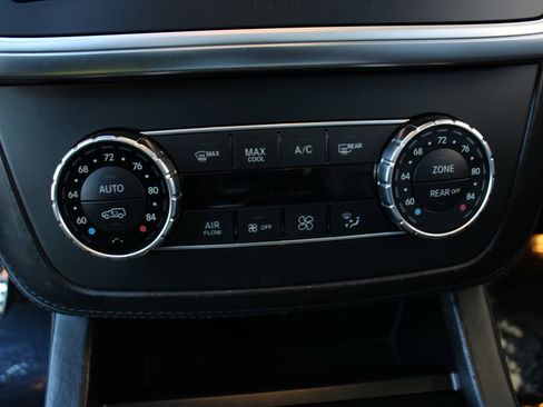 Used 2016 Mercedes-Benz GL 63 AMG 4MATIC image 20