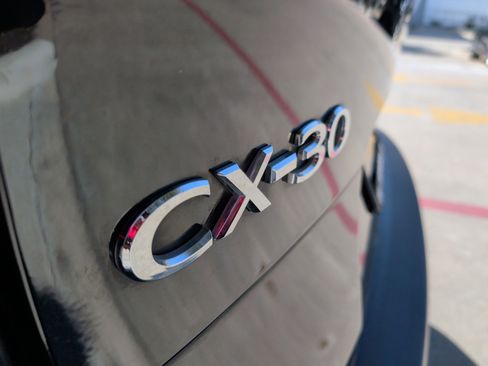 Used 2021 MAZDA CX-30 FWD 2.5 S w/ Select Package image 35