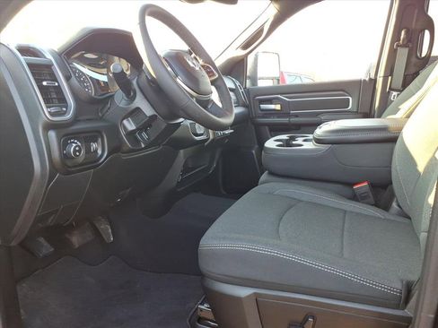 Used 2025 RAM 2500 Big Horn image 11