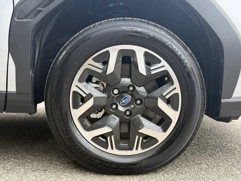 Used 2025 Subaru Forester Premium AWD/4WD image 31