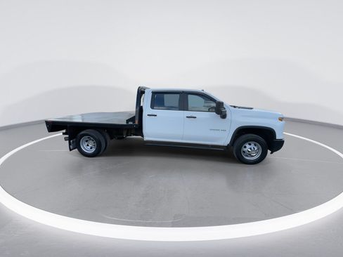 Used 2025 Chevrolet Silverado 3500 W/T AWD/4WD image 2