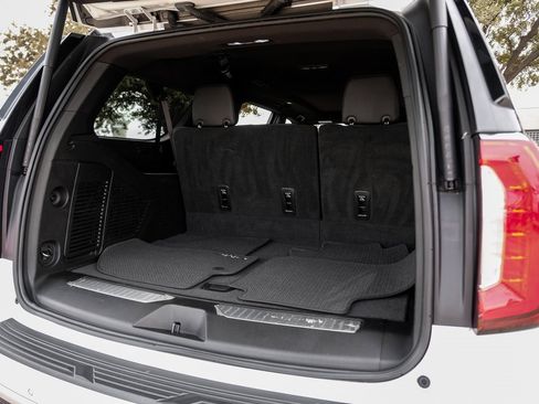 Used 2022 GMC Yukon XL Denali image 66