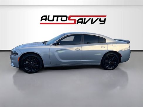 Used 2023 Dodge Charger SXT w/ Blacktop Package image 4