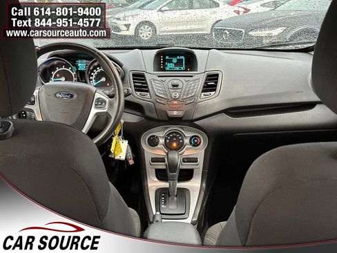 Used 2015 Ford Fiesta SE FWD image 27