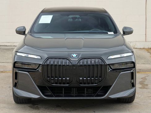 Used 2024 BMW i7 eDrive50 w/ M Sport Package RWD image 63