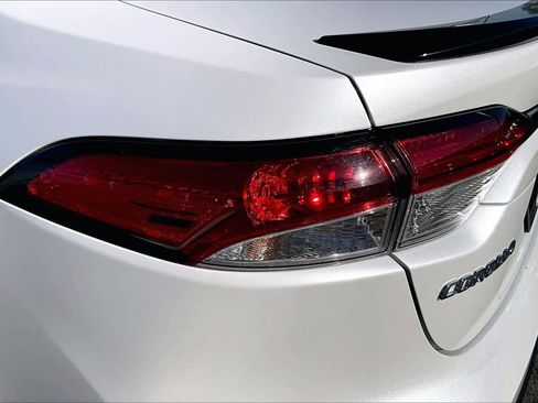 Used 2025 Toyota Corolla SE image 27