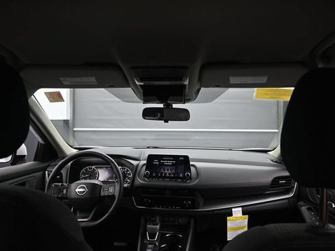 Used 2026 Nissan Rogue SV AWD/4WD image 27