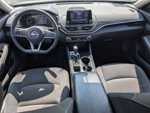 Used 2024 Nissan Altima 2.5 SV FWD image 20