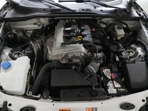 Used 2019 MAZDA MX-5 Miata Sport image 39