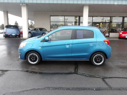 Used 2018 Mitsubishi Mirage ES image 2