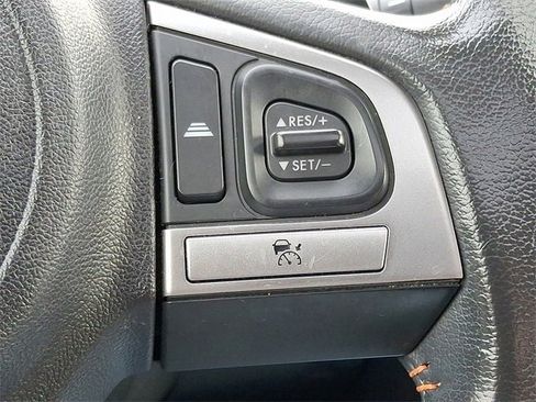 Used 2016 Subaru Crosstrek 2.0i Limited image 22