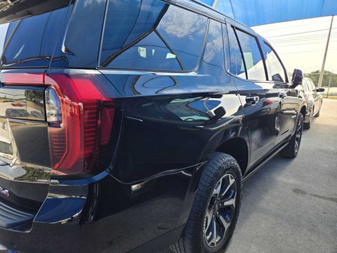 Used 2025 GMC Yukon AT4 Ultimate AWD/4WD image 4