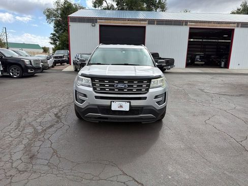Used 2016 Ford Explorer XLT w/ Equipment Group 201A AWD/4WD image 5