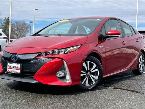 Used 2017 Toyota Prius Prime Advanced image 1