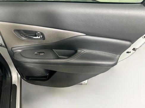 Used 2023 Nissan Murano S AWD/4WD image 27