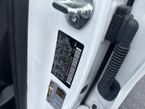 Used 2025 Hyundai Kona SEL image 30