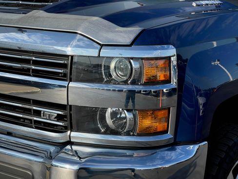 Used 2019 Chevrolet Silverado 2500 LTZ w/ Duramax Plus Package AWD/4WD image 32