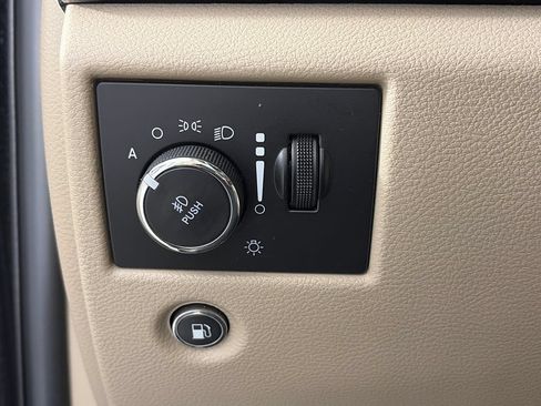 Used 2020 Jeep Grand Cherokee Limited AWD/4WD image 24