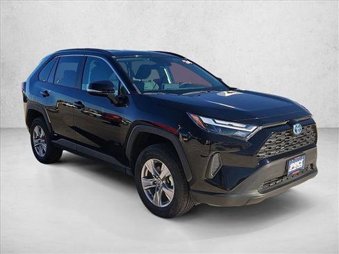 Used 2024 Toyota RAV4 XLE image 3