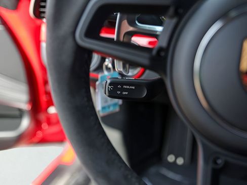 Used 2018 Porsche 911 GT3 RWD image 18