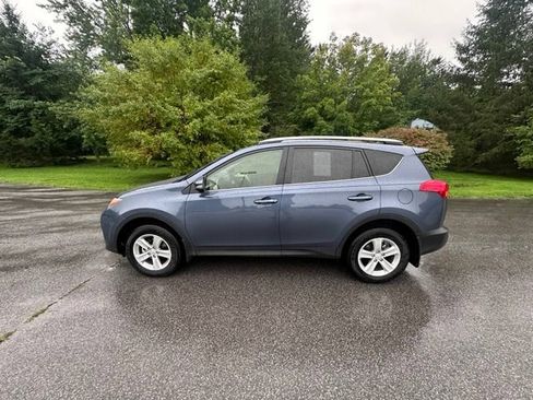 Used 2014 Toyota RAV4 XLE AWD/4WD image 6